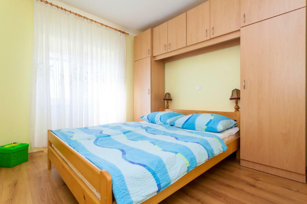 Holiday Apartment Ivica Milohnici Buitenkant foto