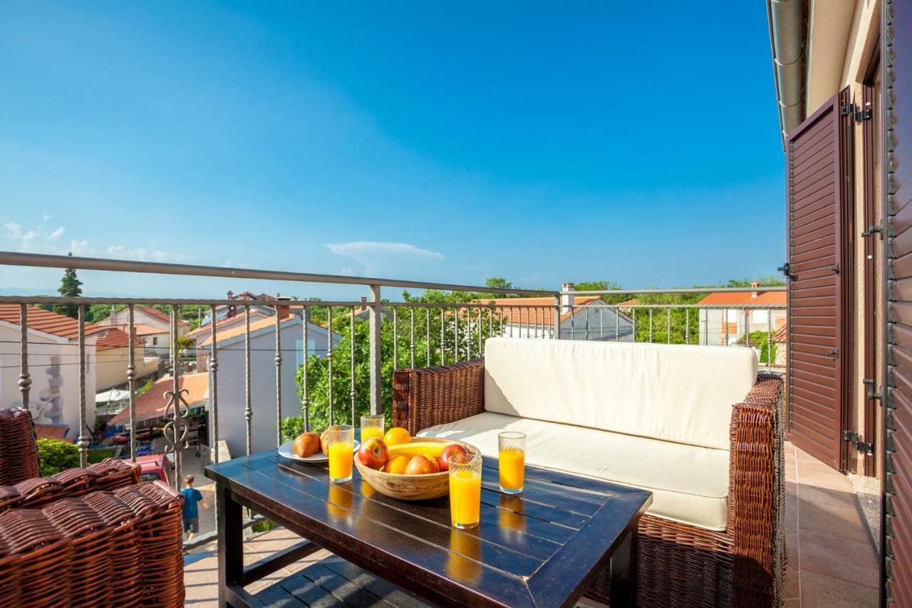 Holiday Apartment Ivica Milohnici Buitenkant foto